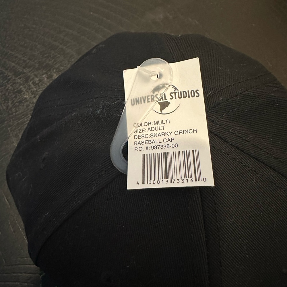 Universal studios grinch baseball hat NWT - image 2